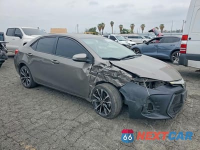 Czwarte zdjęcie samochodu z boku: 2019 TOYOTA COROLLA SE VIN:5YFBURHE9KP943806 - miniatura