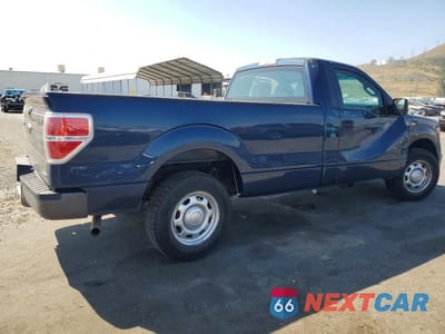 Trzecie zdjęcie samochodu z tyłu: 2013 FORD F150 VIN:1FTMF1CM3DKF33930 - miniatura