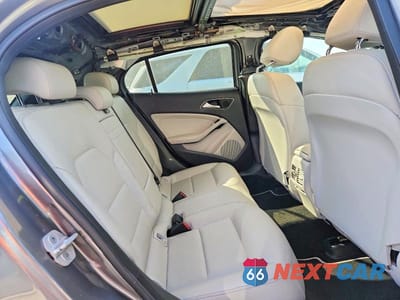 Zdjęcie 10 z 13 samochodu: 2015 MERCEDES-BENZ GLA 250 VIN:WDCTG4EB9FJ182708 - miniatura