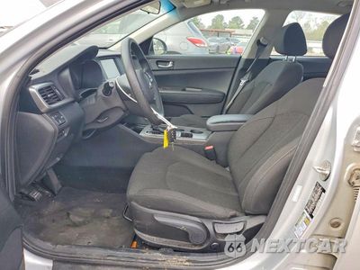 Zdjęcie 7 z 12 samochodu: 2019 KIA OPTIMA LX VIN:5XXGT4L31KG376419 - miniatura
