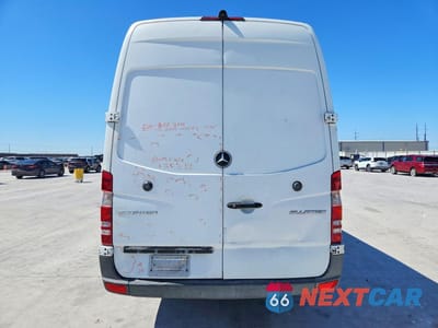 Zdjęcie 6 z 12 samochodu: 2014 MERCEDES BENZ SPRINTER 2500 VIN:WD3PE8CC5E5882808 - miniatura