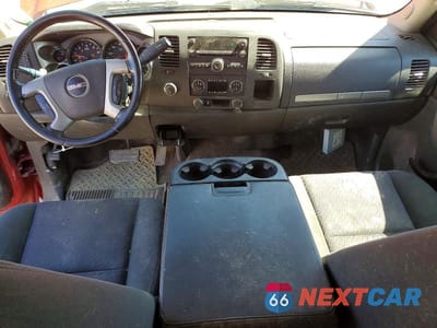 Zdjęcie 8 z 13 samochodu: 2013 GMC SIERRA K1500 SLE VIN:1GTR2VE7XDZ116344 - miniatura