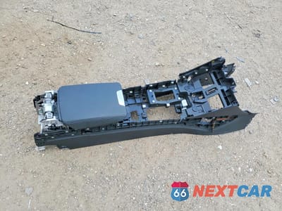 Zdjęcie 12 z 13 samochodu: 2024 AUDI RS7 VIN:WUAPDBF23RN907027 - miniatura