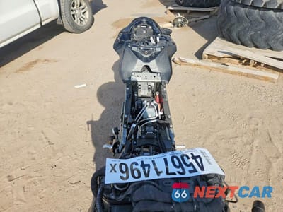 Piąte zdjęcie samochodu w środku: 2025 BMW S 1000 RR VIN:WB10P2305S6L48019 - miniatura