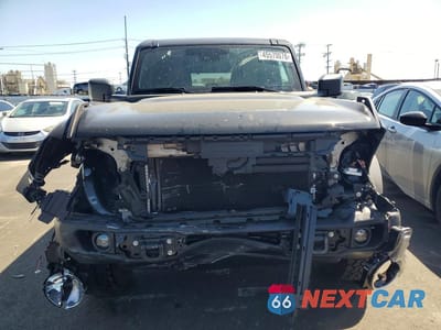 Piąte zdjęcie samochodu w środku: 2025 FORD BRONCO BIG BEND VIN:1FMEE7BH4SLB22361 - miniatura