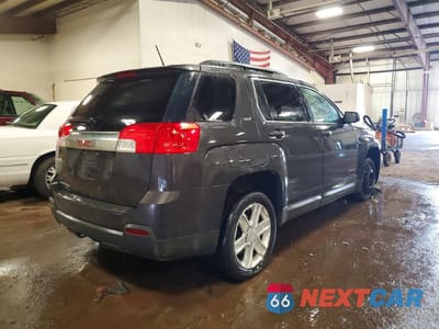 Trzecie zdjęcie samochodu z tyłu: 2013 GMC TERRAIN SLT VIN:2GKALUEK2D6394647 - miniatura