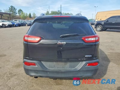 Zdjęcie 6 z 12 samochodu: 2018 JEEP CHEROKEE LATITUDE VIN:1C4PJLCB0JD615197 - miniatura