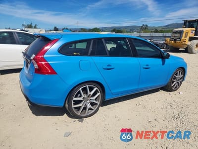 Trzecie zdjęcie samochodu z tyłu: 2015 VOLVO V60 POLESTAR VIN:YV1A92SW5F1243274 - miniatura
