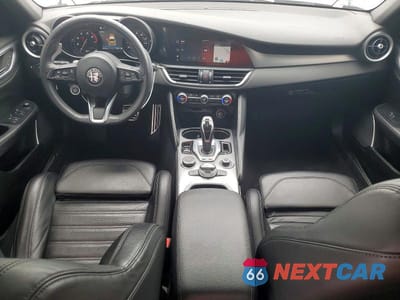 Zdjęcie 8 z 11 samochodu: 2023 ALFA ROMEO GIULIA TI VIN:ZARFAMBNXP7668838 - miniatura