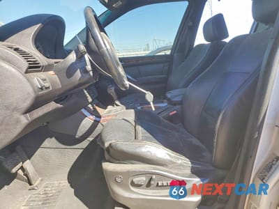 Zdjęcie 7 z 13 samochodu: 2005 BMW X5 4.4I VIN:5UXFB53535LV10596 - miniatura
