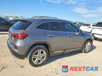 Trzecie zdjęcie samochodu z tyłu: 2021 MERCEDES-BENZ GLA 250 VIN:W1N4N4GB1MJ133831 - miniatura