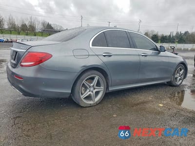 Trzecie zdjęcie samochodu z tyłu: 2017 MERCEDES-BENZ E 300 4MATIC VIN:WDDZF4KB7HA035965 - miniatura