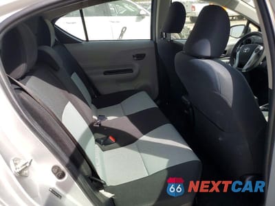 Zdjęcie 10 z 12 samochodu: 2012 TOYOTA PRIUS C TWO VIN:JTDKDTB34C1526975 - miniatura