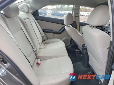 Zdjęcie 10 z 11 samochodu: 2010 KIA FORTE EX VIN:KNAFU4A26A5849721 - miniatura