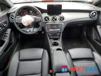 Zdjęcie 8 z 13 samochodu: 2018 MERCEDES-BENZ CLA 250 VIN:WDDSJ4EB8JN545204 - miniatura