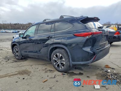 Drugie zdjęcie samochodu z przodu: 2022 TOYOTA HIGHLANDER XLE VIN:5TDGZRBH3NS578304 - miniatura