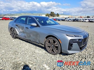 Czwarte zdjęcie samochodu z boku: 2024 BMW I7 EDRIVE50 VIN:WBY43EJ01RCP69430 - miniatura