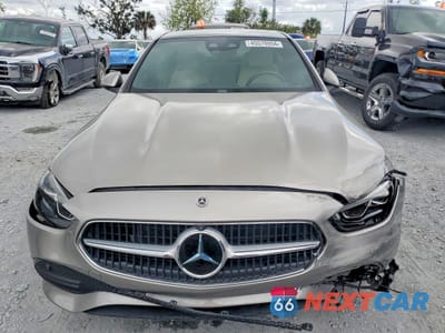 Piąte zdjęcie samochodu w środku: 2023 MERCEDES-BENZ C 300 VIN:W1KAF4GB0PR096368 - miniatura