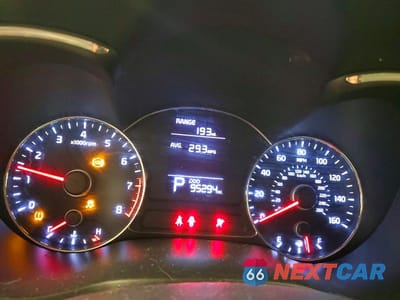 Zdjęcie 9 z 12 samochodu: 2016 KIA FORTE LX VIN:KNAFX4A60G5521214 - miniatura