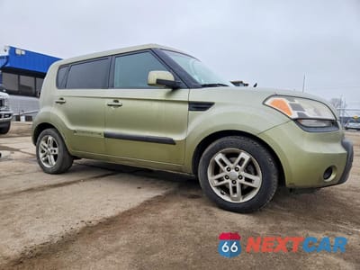 Czwarte zdjęcie samochodu z boku: 2011 KIA SOUL + VIN:KNDJT2A29B7320807 - miniatura