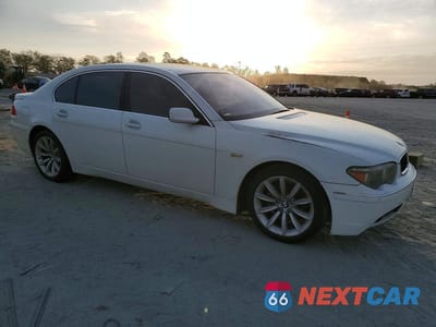 Czwarte zdjęcie samochodu z boku: 2003 BMW 745 LI VIN:WBAGN63463DR11803 - miniatura