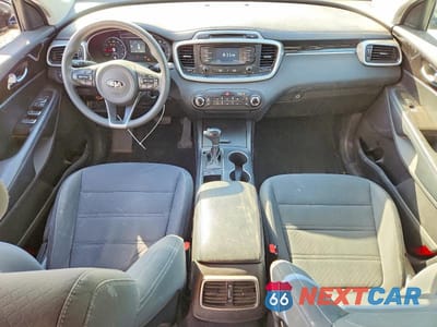 Zdjęcie 8 z 14 samochodu: 2017 KIA SORENTO LX VIN:5XYPGDA32HG277829 - miniatura