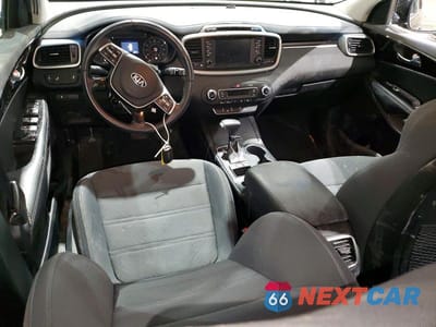 Zdjęcie 8 z 12 samochodu: 2019 KIA SORENTO LX VIN:5XYPGDA39KG590089 - miniatura