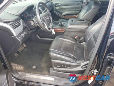 Zdjęcie 7 z 13 samochodu: 2017 GMC YUKON SLT VIN:1GKS2BKC4HR235907 - miniatura