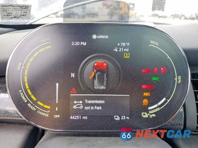 Zdjęcie 9 z 12 samochodu: 2021 MINI COOPER SE VIN:WMWXP3C01M2N88442 - miniatura