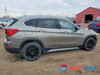 Trzecie zdjęcie samochodu z tyłu: 2018 BMW X1 XDRIVE28I VIN:WBXHT3C31J5K23222 - miniatura