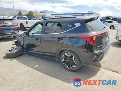 Drugie zdjęcie samochodu z przodu: 2024 KIA SELTOS SX VIN:KNDETCA72R7643223 - miniatura