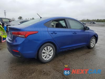Trzecie zdjęcie samochodu z tyłu: 2021 HYUNDAI ACCENT SE VIN:3KPC24A60ME135462 - miniatura