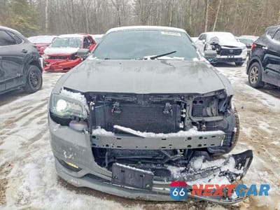 Piąte zdjęcie samochodu w środku: 2019 CHRYSLER 300 S VIN:2C3CCAGG6KH665534 - miniatura