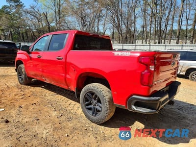 Drugie zdjęcie samochodu z przodu: 2021 CHEVROLET SILVERADO K1500 TRAIL BOSS CUSTOM VIN:3GCPYCEF8MG315796 - miniatura