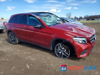 Czwarte zdjęcie samochodu z boku: 2019 MERCEDES-BENZ GLC 300 4MATIC VIN:WDC0G4KB6KV191201 - miniatura