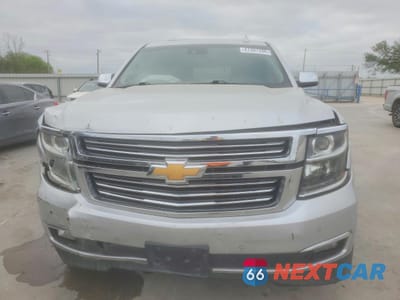 Piąte zdjęcie samochodu w środku: 2017 CHEVROLET TAHOE C1500 PREMIER VIN:1GNSCCKC3HR117496 - miniatura