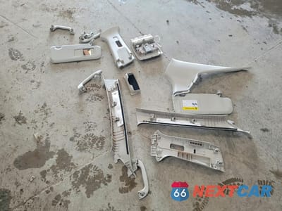 Zdjęcie 12 z 13 samochodu: 2016 MAZDA 6 SPORT VIN:JM1GJ1U53G1468378 - miniatura