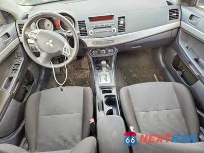 Zdjęcie 8 z 12 samochodu: 2009 MITSUBISHI LANCER ES VIN:JA3AU26U89U034271 - miniatura