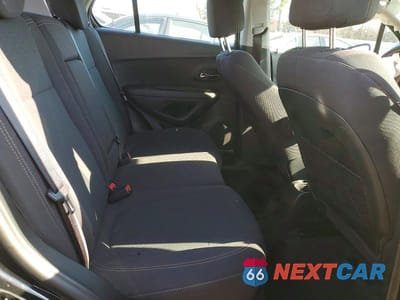 Zdjęcie 10 z 12 samochodu: 2018 CHEVROLET TRAX LS VIN:3GNCJNSB1JL296650 - miniatura