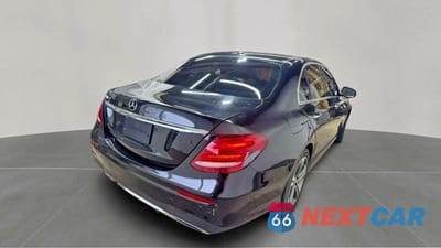 Czwarte zdjęcie samochodu z boku: 2017 MERCEDES-BENZ E 300 VIN:WDDZF4JB0HA182257 - miniatura