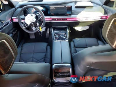 Zdjęcie 8 z 12 samochodu: 2026 BMW 740 I VIN:WBA23EH03TCX05781 - miniatura