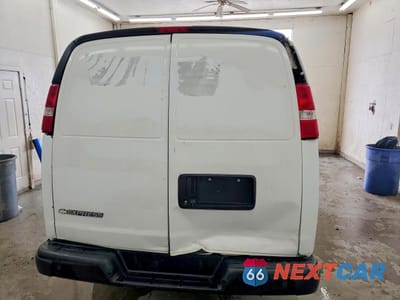 Zdjęcie 6 z 13 samochodu: 2020 CHEVROLET EXPRESS 2500 CARGO UTILITY / SERVICE VAN VIN:1GCWGAFG5L1264992 - miniatura