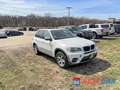 2011 BMW X5 XDRIVE35I 5UXZV4C58BL403604 - główne zdjęcie licytacji z USA - miniatura
