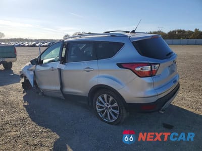 Drugie zdjęcie samochodu z przodu: 2018 FORD ESCAPE TITANIUM VIN:1FMCU9J92JUC62319 - miniatura