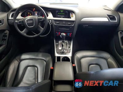 Zdjęcie 8 z 12 samochodu: 2011 AUDI A4 VIN:WAUFFAFL6BN051389 - miniatura