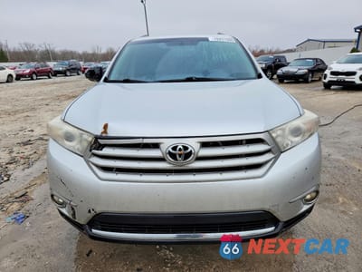 Piąte zdjęcie samochodu w środku: 2013 TOYOTA HIGHLANDER LIMITED VIN:5TDYK3EH8DS140734 - miniatura