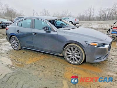 Czwarte zdjęcie samochodu z boku: 2022 MAZDA 3 SELECT VIN:JM1BPABL2N1508490 - miniatura