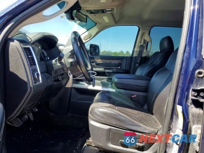 Zdjęcie 7 z 12 samochodu: 2017 RAM 2500 LARAMIE VIN:3C6UR5FL6HG750197 - miniatura