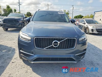 Piąte zdjęcie samochodu w środku: 2019 VOLVO XC90 T5 MOMENTUM VIN:YV4102CK6K1465809 - miniatura