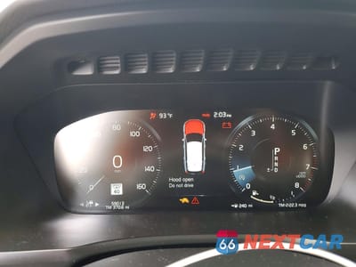 Zdjęcie 9 z 14 samochodu: 2017 VOLVO XC90 T6 VIN:YV4A22PK3H1150768 - miniatura